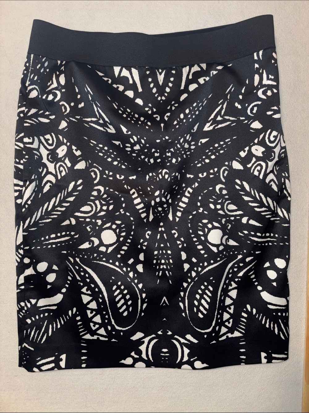 Express Black and White Printed Pencil Skirt